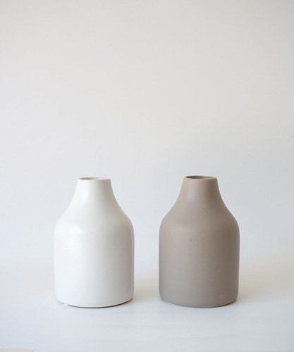 Ceramic matt vase